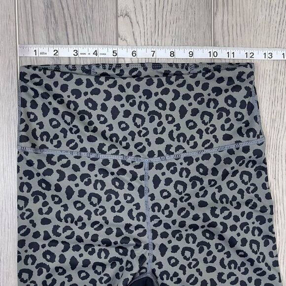 All Fenix Charcoal Cheetah Size S High Rise Jagger Athletic Workout 7/8 Leggings - Picture 13 of 15